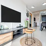 Paris 2 * Миами-Плайя